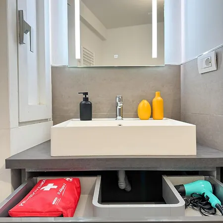 Artstay - Exclusive In Porta Romana, Free Parking * Milano