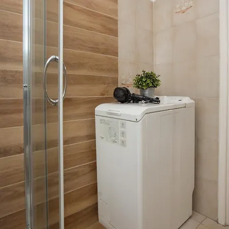 Artstay - Exclusive In Porta Romana, Free Parking Appartamento